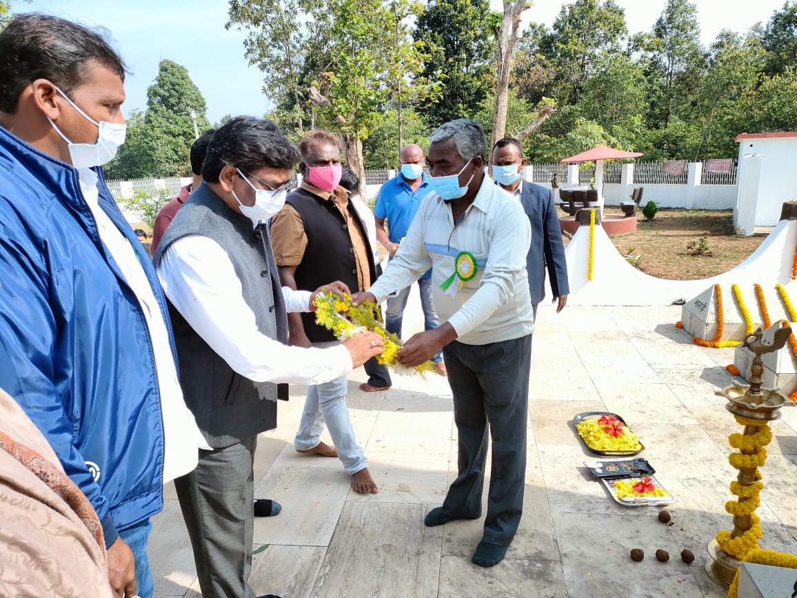 cm-hemant-soren-participated-in-aapke-adhikar-aapke-dwar-program-in-chaibasa