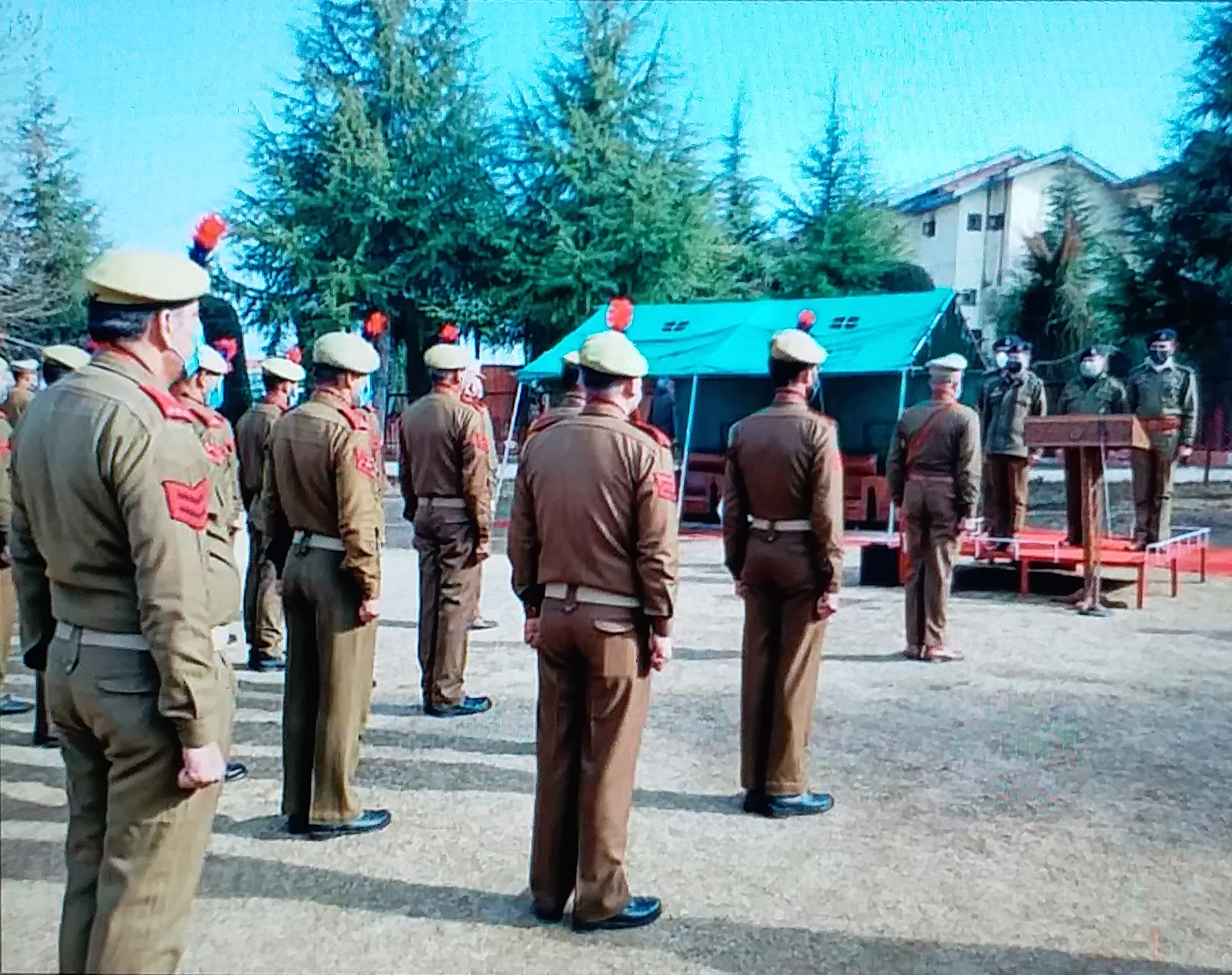 Budgam Police Observes Two Minutes Silence: یوم شہداء کے موقع پر بڈگام پولیس کی دو منٹ کی خاموشی