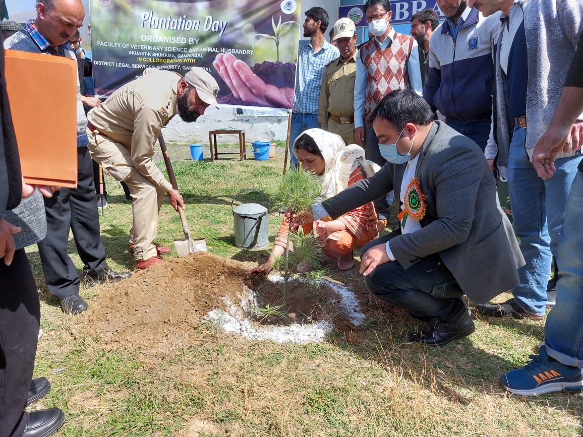 گاندربل میں عالمی یوم آب کے حوالے سے پروگرام