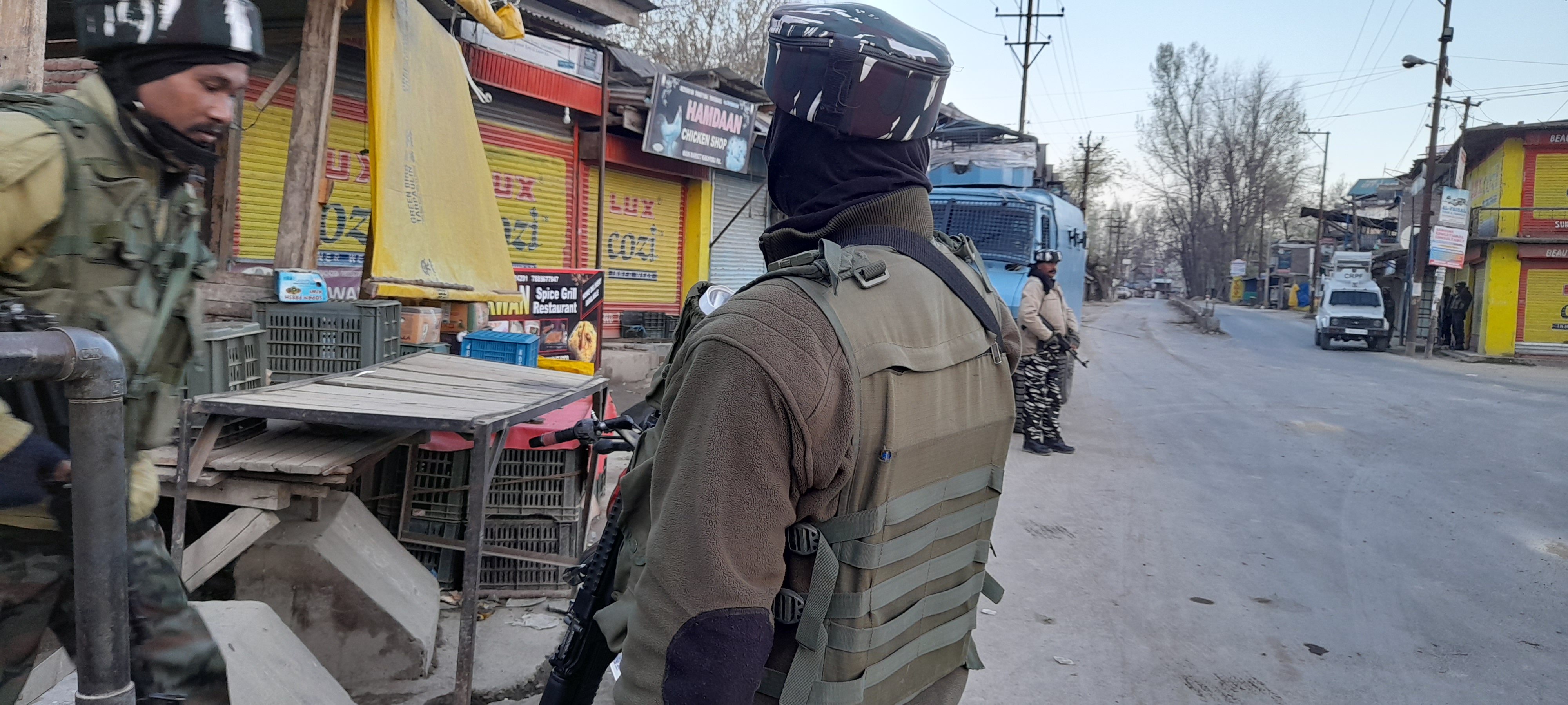 Gunfight breaks out in Shopian