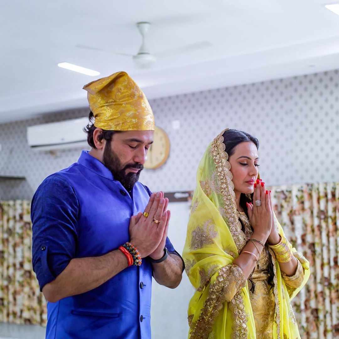 Actress Kamya Punjabi Engagement pics, Actress Kamya Punjabi engaged with Boyfriend Shalabh Dang, Kamya Punjabi Engagement news, Kamya Punjabi Engagement Photos, Kamya Punjabi news