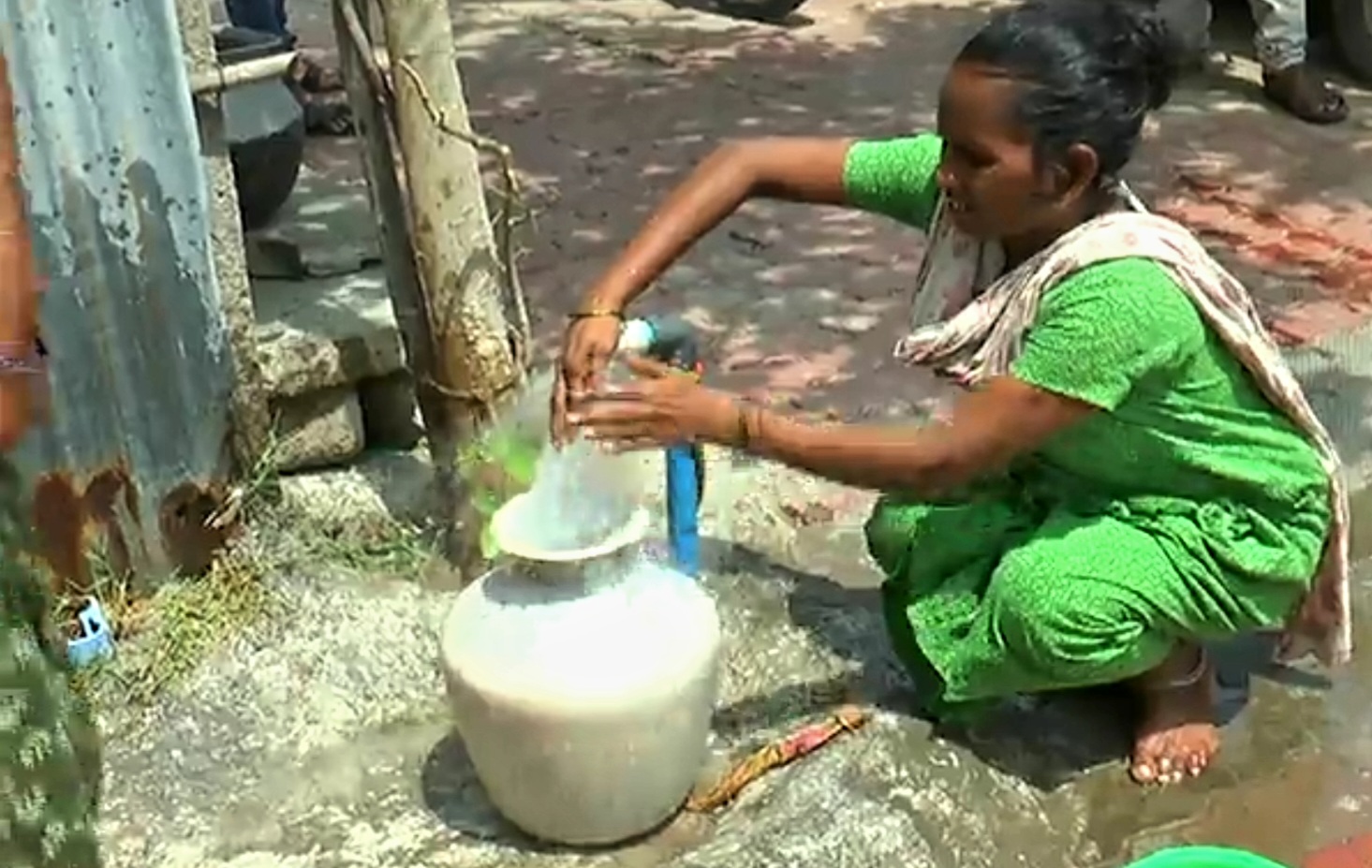 People die from drinking water supply