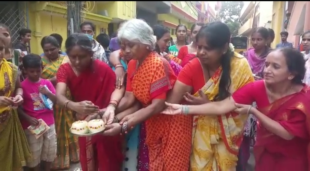 People made special pooja for Annamma devi at Bangalore