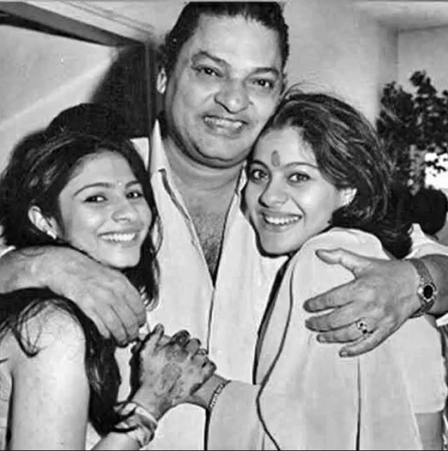 Kajol and Tanihaa in a candid click with their father