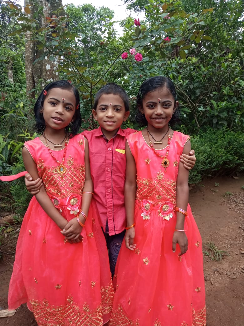 twins  Koottar SNLPS  പ്രവേശനോത്സവം  ഇരട്ട  ഓണ്‍ലൈൻ  Online Class  യു ട്യൂബ്  ഫേസ്ബുക്  Face book  Youtube