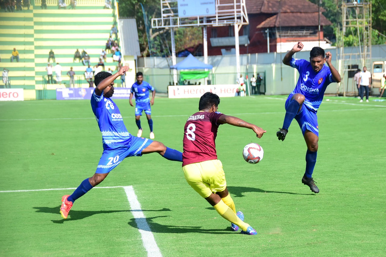 സന്തോഷ് ട്രോഫി  കര്‍ണാടക vs ഒഡീഷ  സന്തോഷ് ട്രോഫി: കര്‍ണാടക ഒഡീഷ മത്സരം സമനിലയില്‍  Santosh Trophy: Karnataka-Odisha match ended in a draw  Santosh Trophy  Karnataka vs Odisha