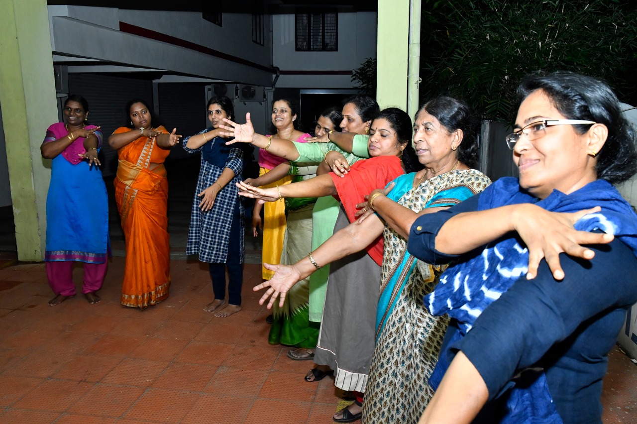 വനിതാ ദിനാഘോഷം  വനിതാ ദിനം  രാത്രി നടത്തം  പത്തനംതിട്ട രാത്രി നടത്തം  പത്തനംതിട്ട വനിതാ ദിനാഘോഷം  womens day celebration  night walk  pathanamthitta night walk