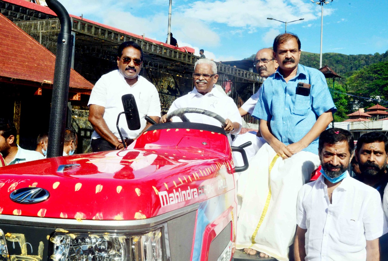 ശബരിമല  ശബരിമല ദേവസ്വം ബോർഡ്  ശബരിമല തീർഥാടനം  ശബരിമല തീർഥാടകർ  ശബരിമല നടവരുമാനം  ദേവസ്വം ബോർഡ് പ്രസിഡന്‍റ്  sabarimala pilgrimage income details  sabarimala pilgrimage  sabarimala pilgrims  sabarimala  sabarimala devotees  sabarimala news  ശബരിമലയിലെ നടവരവ്  ശബരിമല കാണിക്ക  sabarimala income  sabarimala new tractor  sabarimala cleaning  മണ്ഡലപൂജ