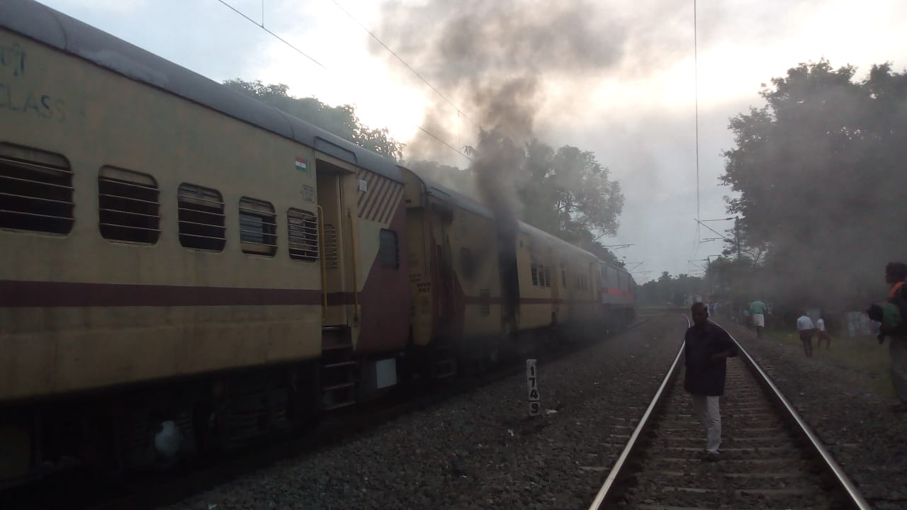 Fire Caught At Malabar Express In Trivandrum