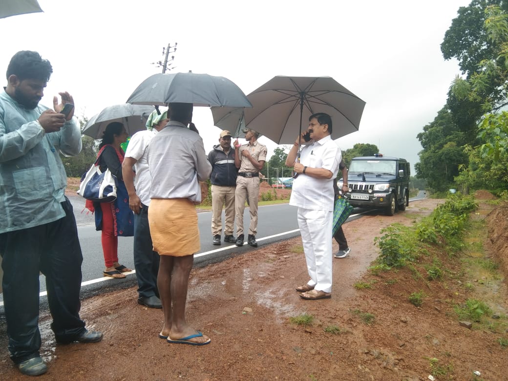 Minister Aaraga Gyanendra visited the rain affected areas