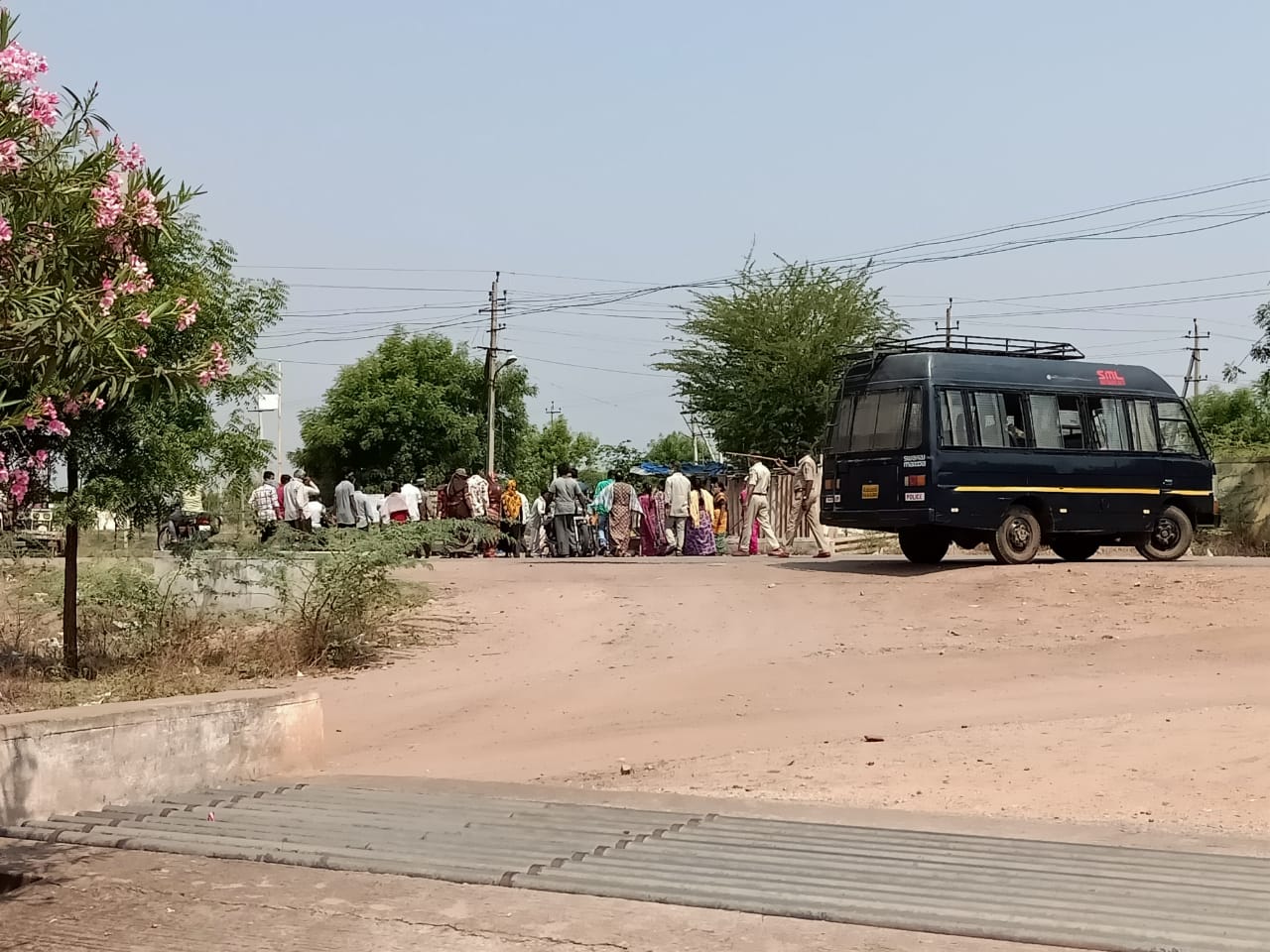 Public protest against setting up of COVID-19 care centre in Bellary