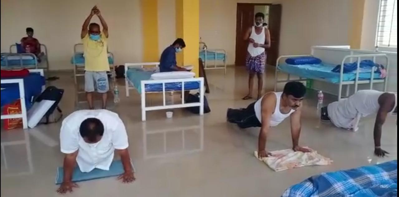 Bellary: COVID patient giving hopes to others in VIMS hospital by teaching Yoga