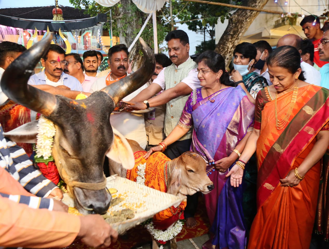 shashikala-jolle did go pooja