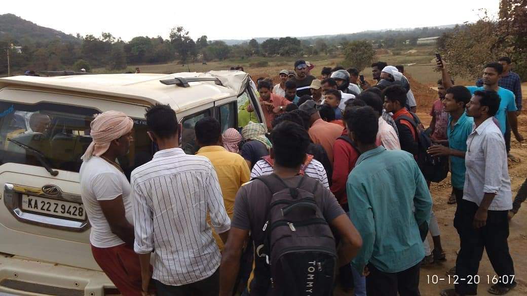 bus and scorpio collide in belgavi