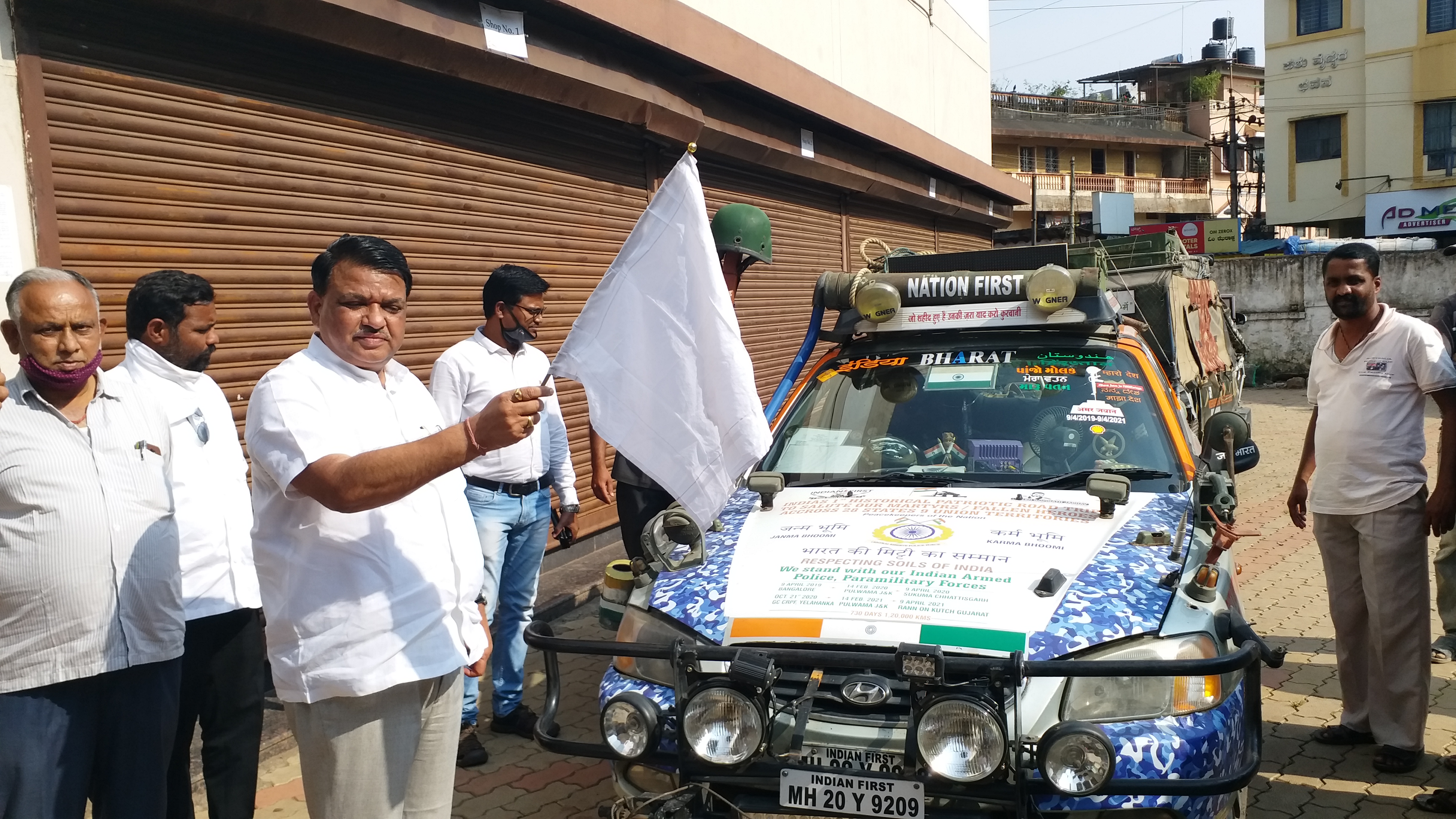 Umesh Gopinath Jadhav Moves to Bharat Yatra in Tribute of Pulwama Martyrs