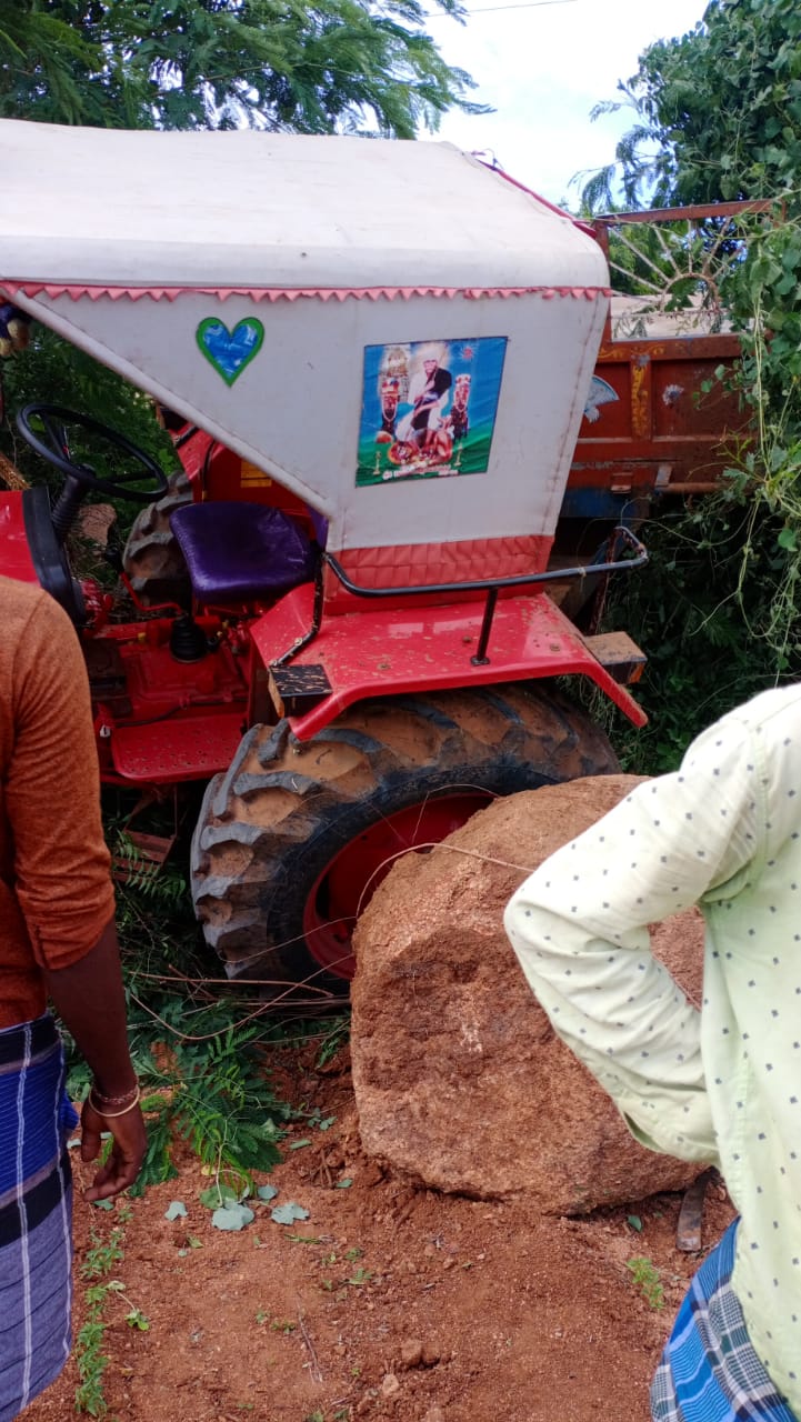 Tractor driver dies in accident