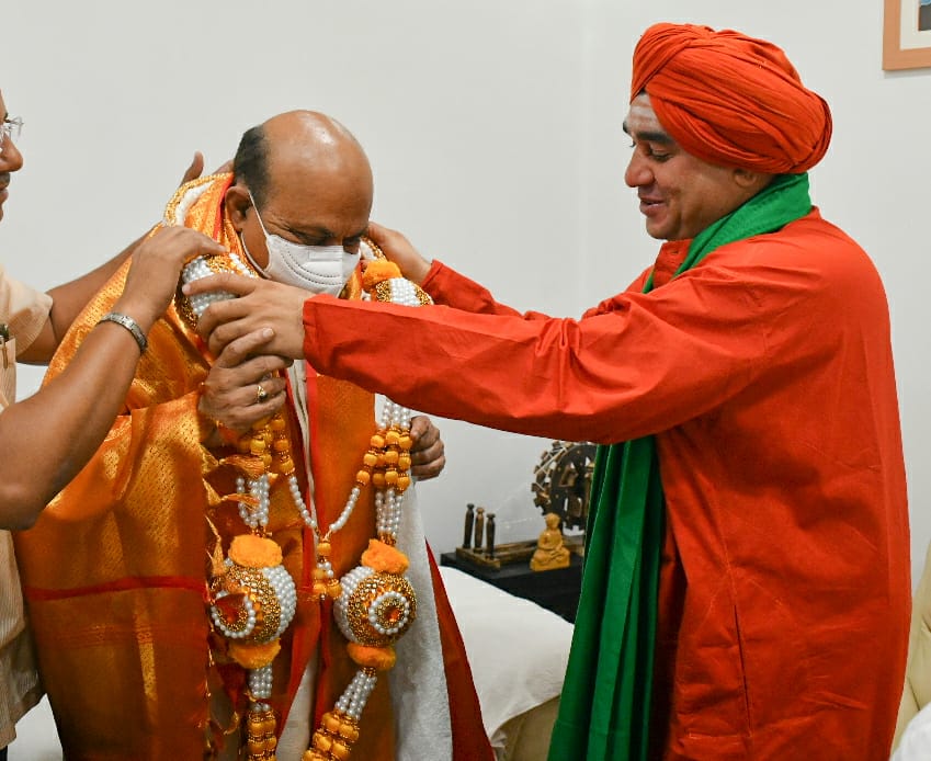 kudalasangama-shree-met-cm-basavaraj-bommai