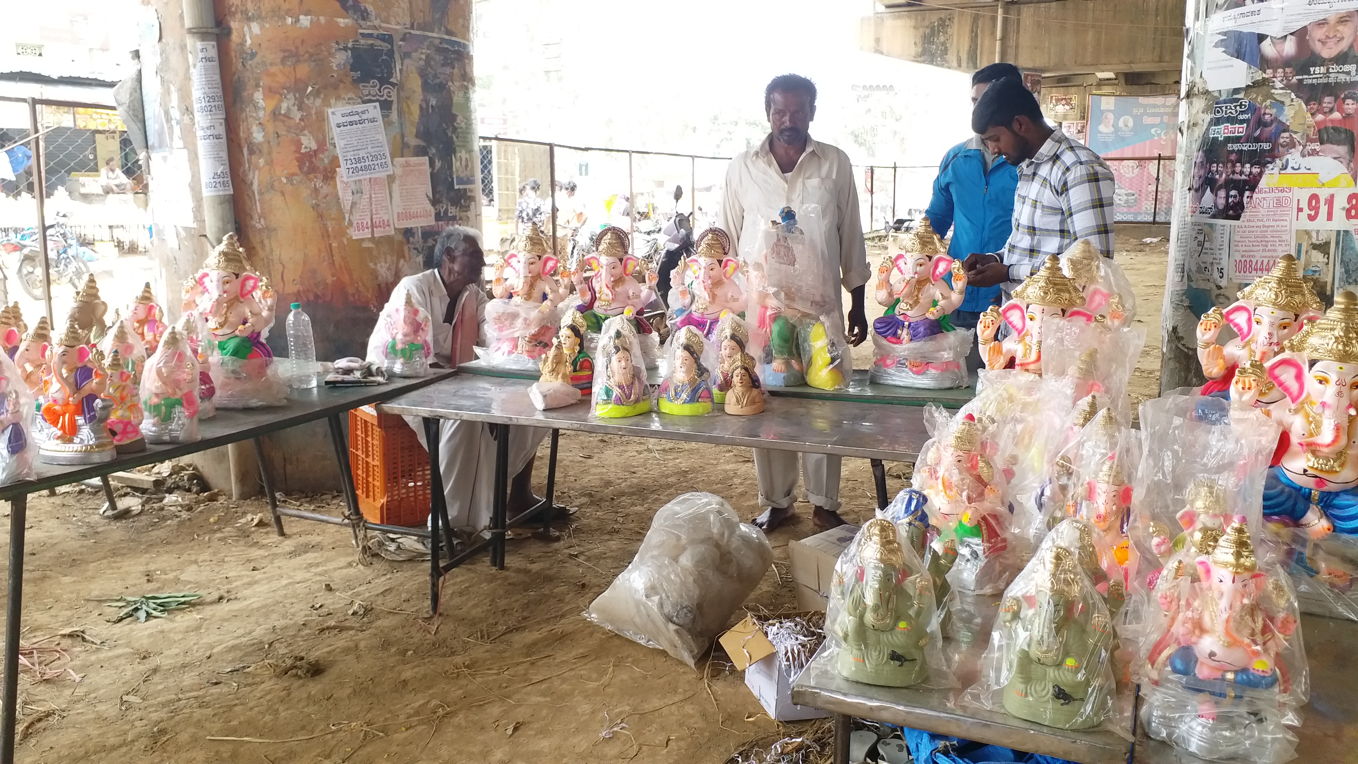 ganesha-idol-venders-loss-in-bengalore