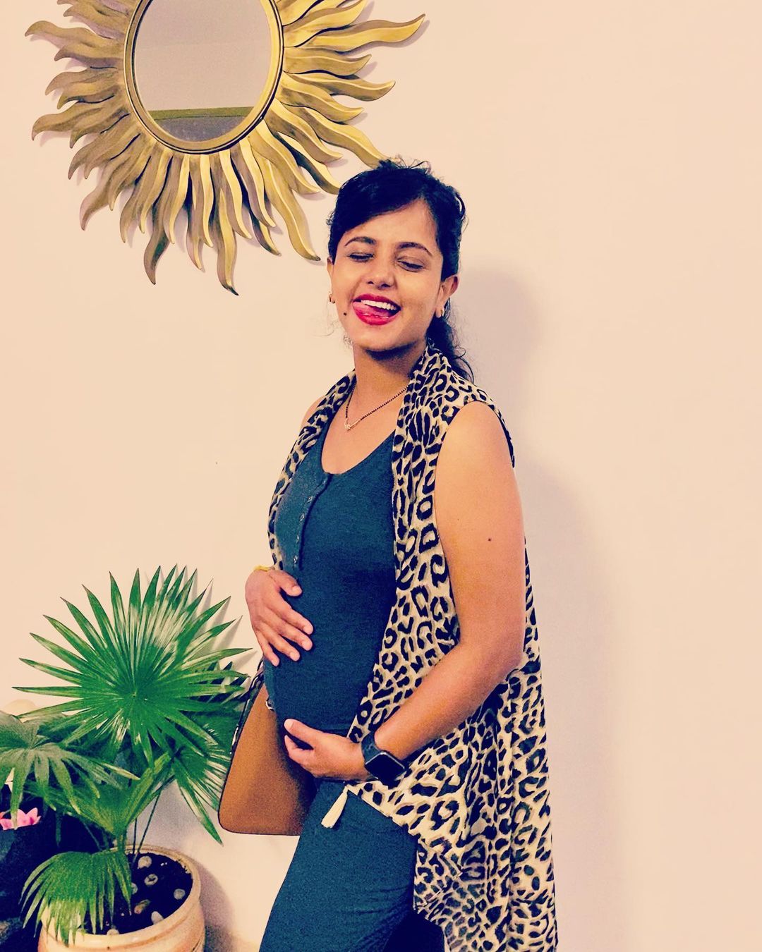 actress-mayuri-was-baby-shower-by-the-entertainment-program