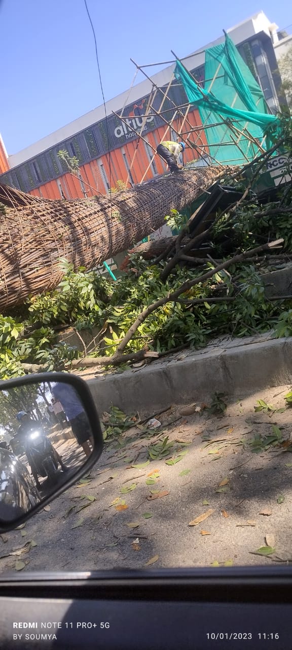 ಬೆಂಗಳೂರಲ್ಲಿ ನಿರ್ಮಾಣ ಹಂತದ ಮೆಟ್ರೋ ಪಿಲ್ಲರ್ ಕುಸಿತ