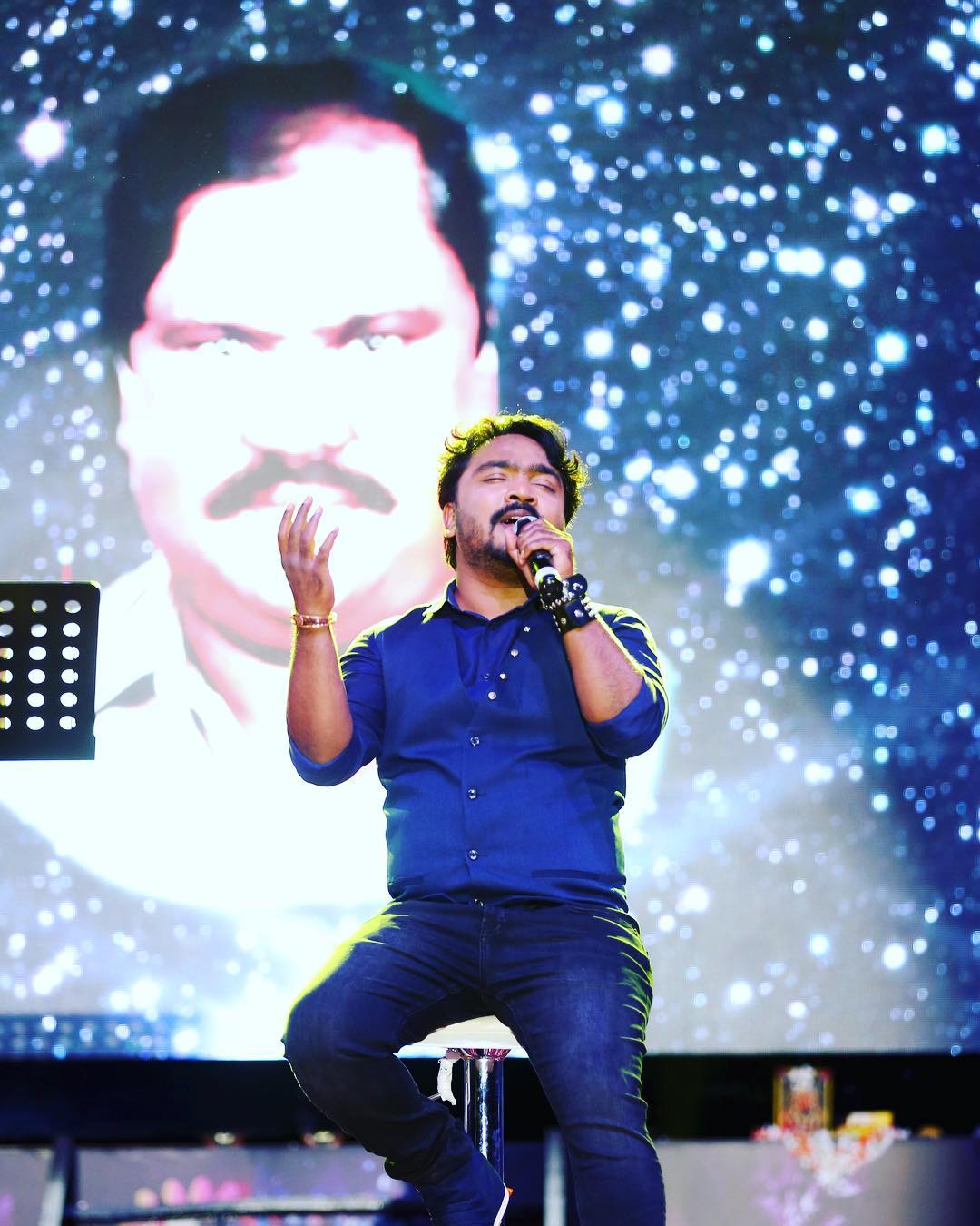 Music Director Arjun Janya birthday, Kannada Famous Music Director Arjun Janya birthday, Music Director Arjun Janya birthday today, Arjun Janya birthday, Arjun Janya birthday news, ಸಂಗೀತ ನಿರ್ದೇಶಕ ಅರ್ಜನ್​ ಜನ್ಯ ಹುಟ್ಟುಹಬ್ಬ, ಇಂದು ಸಂಗೀತ ನಿರ್ದೇಶಕ ಅರ್ಜನ್​ ಜನ್ಯ ಹುಟ್ಟುಹಬ್ಬ, ಸಂಗೀತ ನಿರ್ದೇಶಕ ಅರ್ಜನ್​ ಜನ್ಯ ಹುಟ್ಟುಹಬ್ಬ ಸುದ್ದಿ, ಖ್ಯಾತ ಸಂಗೀತ ನಿರ್ದೇಶಕ ಅರ್ಜನ್​ ಜನ್ಯ ಹುಟ್ಟುಹಬ್ಬ,