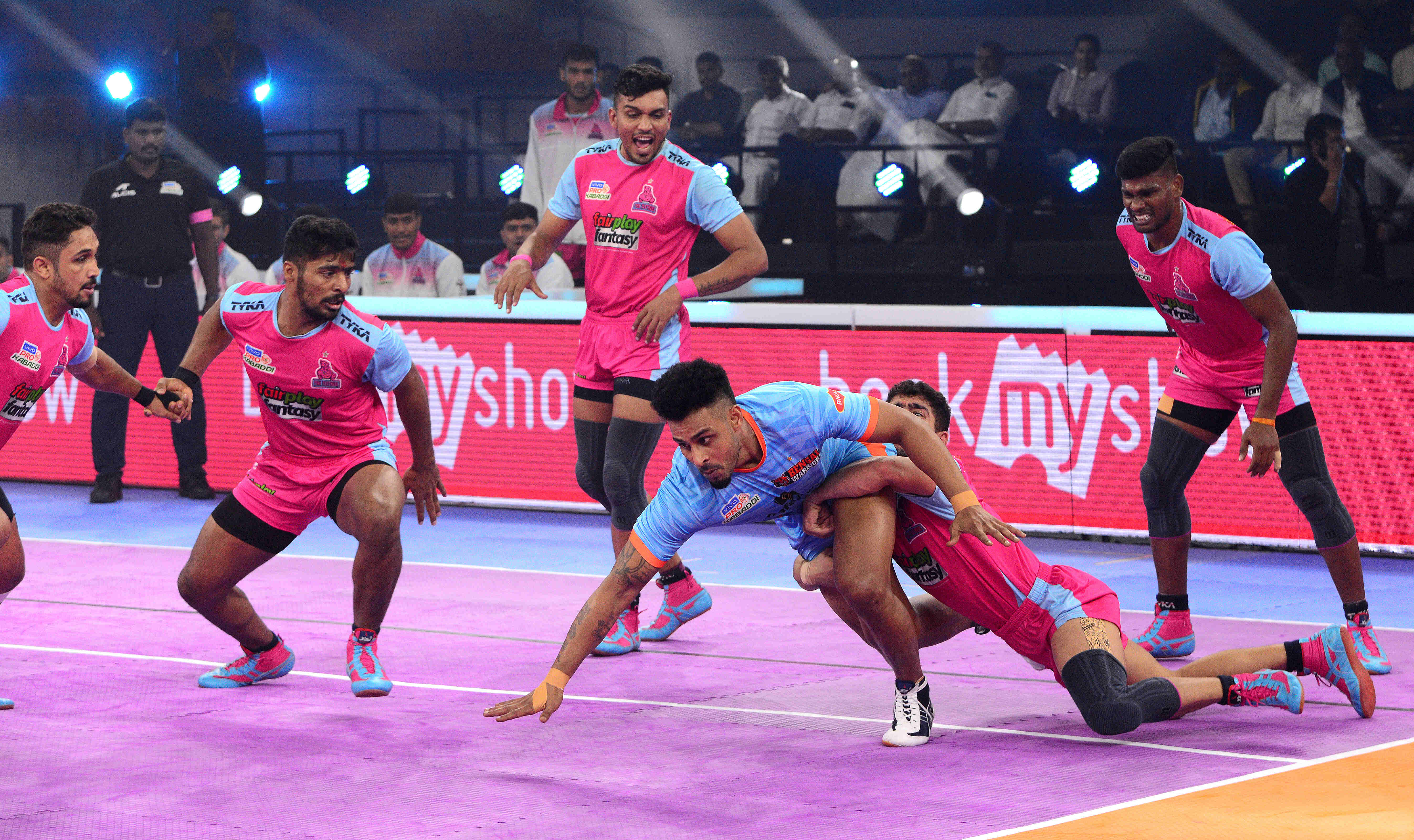 pro-kabaddi-league-jaipur-pink-panthers-puneri-paltan-secured-win