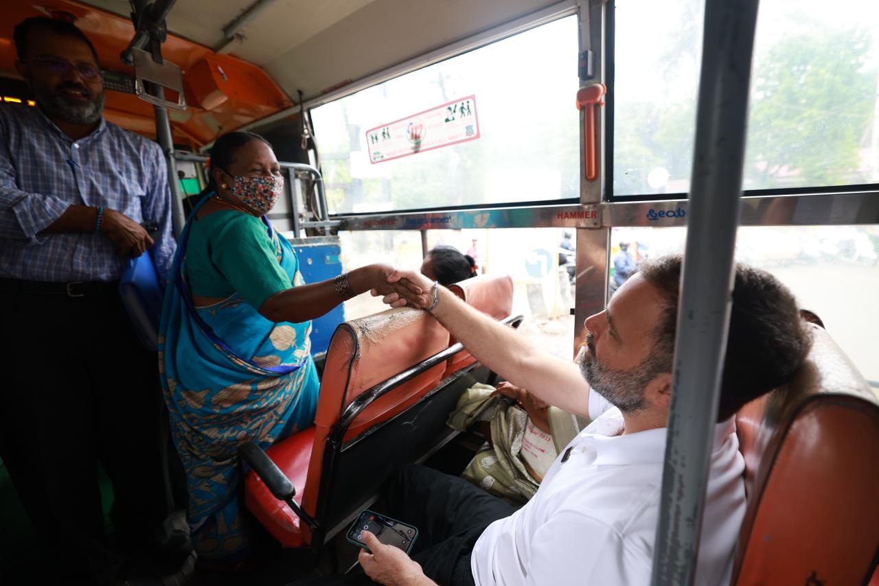 rahul gandhi i  rahul gandhi interaction to college students  working women  karnataka election  final election campaign  rahul gandhi  narendra modi  bjp  congress  latest news in karnataka  latest news today  കര്‍ണാടക  അവസാനഘട്ട പ്രചാരണം  കോണ്‍ഗ്രസ്  രാഹുല്‍ ഗാന്ധി  ബിജെപി  കര്‍ണാടക തെരഞ്ഞെടുപ്പ്  കര്‍ണാടക ഏറ്റവും പുതിയ വാര്‍ത്ത  ഇന്നത്തെ പ്രധാന വാര്‍ത്ത