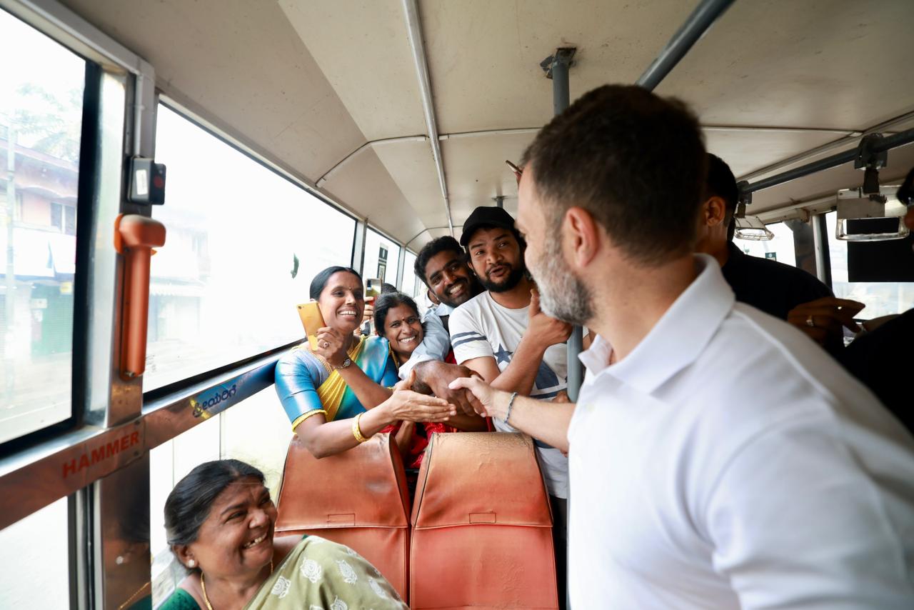 rahul gandhi i  rahul gandhi interaction to college students  working women  karnataka election  final election campaign  rahul gandhi  narendra modi  bjp  congress  latest news in karnataka  latest news today  കര്‍ണാടക  അവസാനഘട്ട പ്രചാരണം  കോണ്‍ഗ്രസ്  രാഹുല്‍ ഗാന്ധി  ബിജെപി  കര്‍ണാടക തെരഞ്ഞെടുപ്പ്  കര്‍ണാടക ഏറ്റവും പുതിയ വാര്‍ത്ത  ഇന്നത്തെ പ്രധാന വാര്‍ത്ത