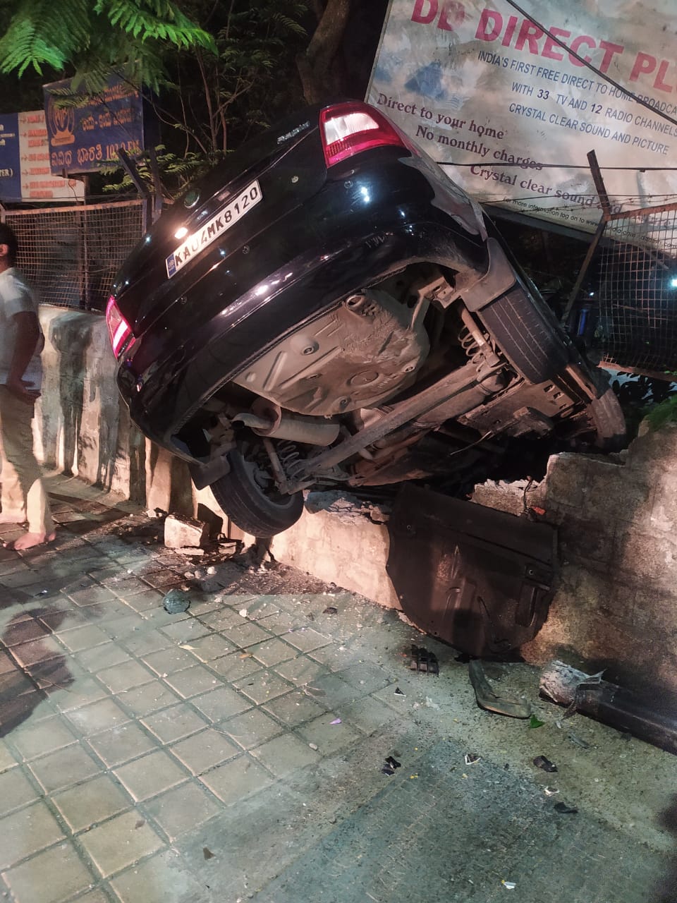 car-accident-near-bengaluru-radio-office