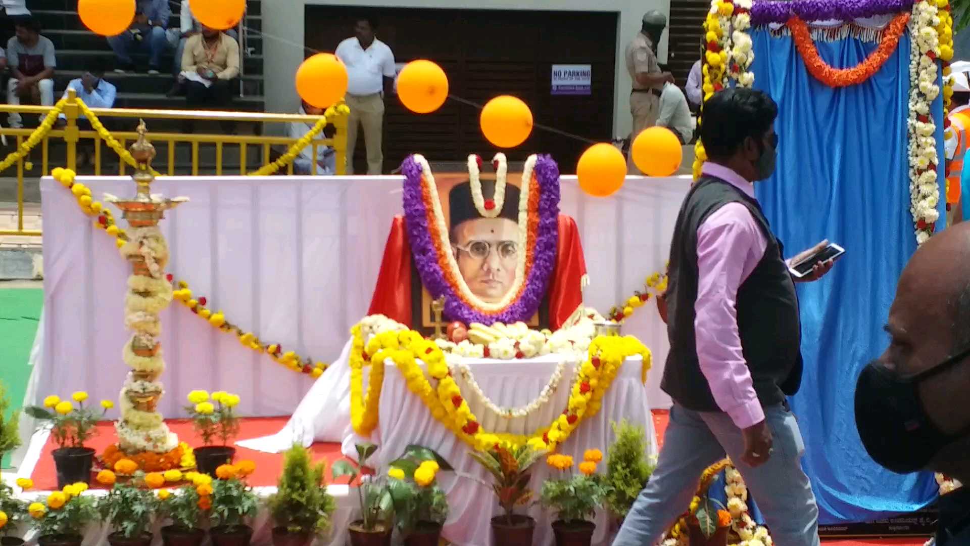 Karnataka CM inaugurates flyover named after Veer Savarkar