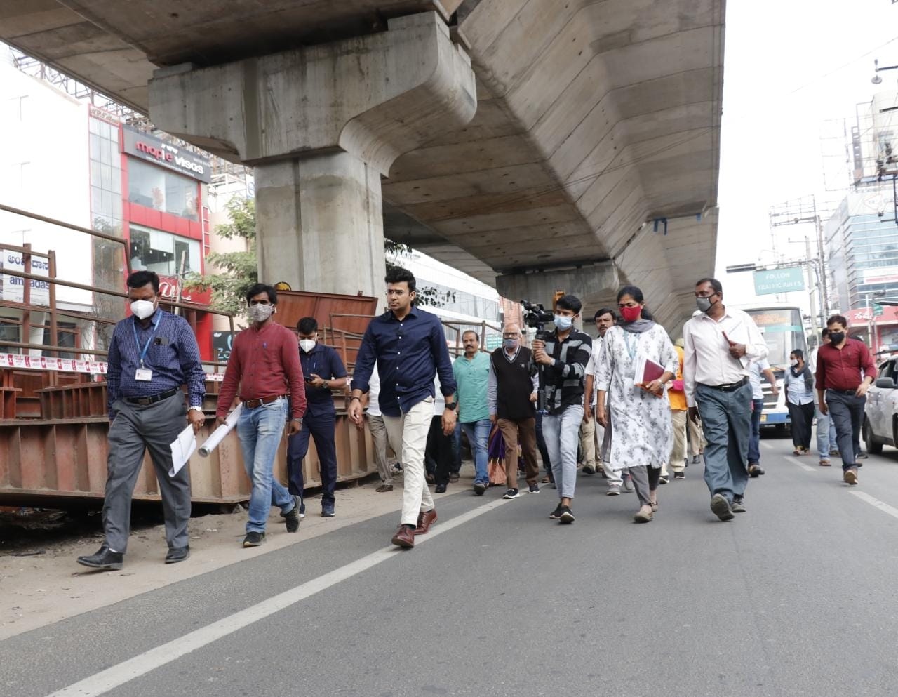 mp tejasvi surya inspected  ejipura flyover work