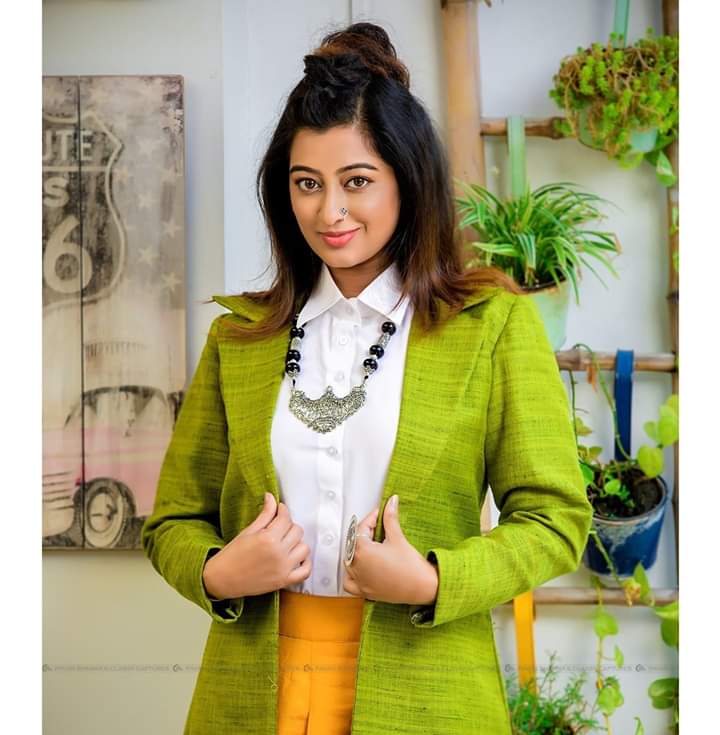 Tejaswini prakash angry on false news