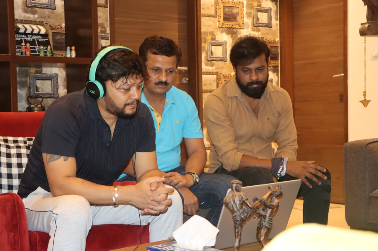 Vinod Prabhakar starrer 'Varada' movie song