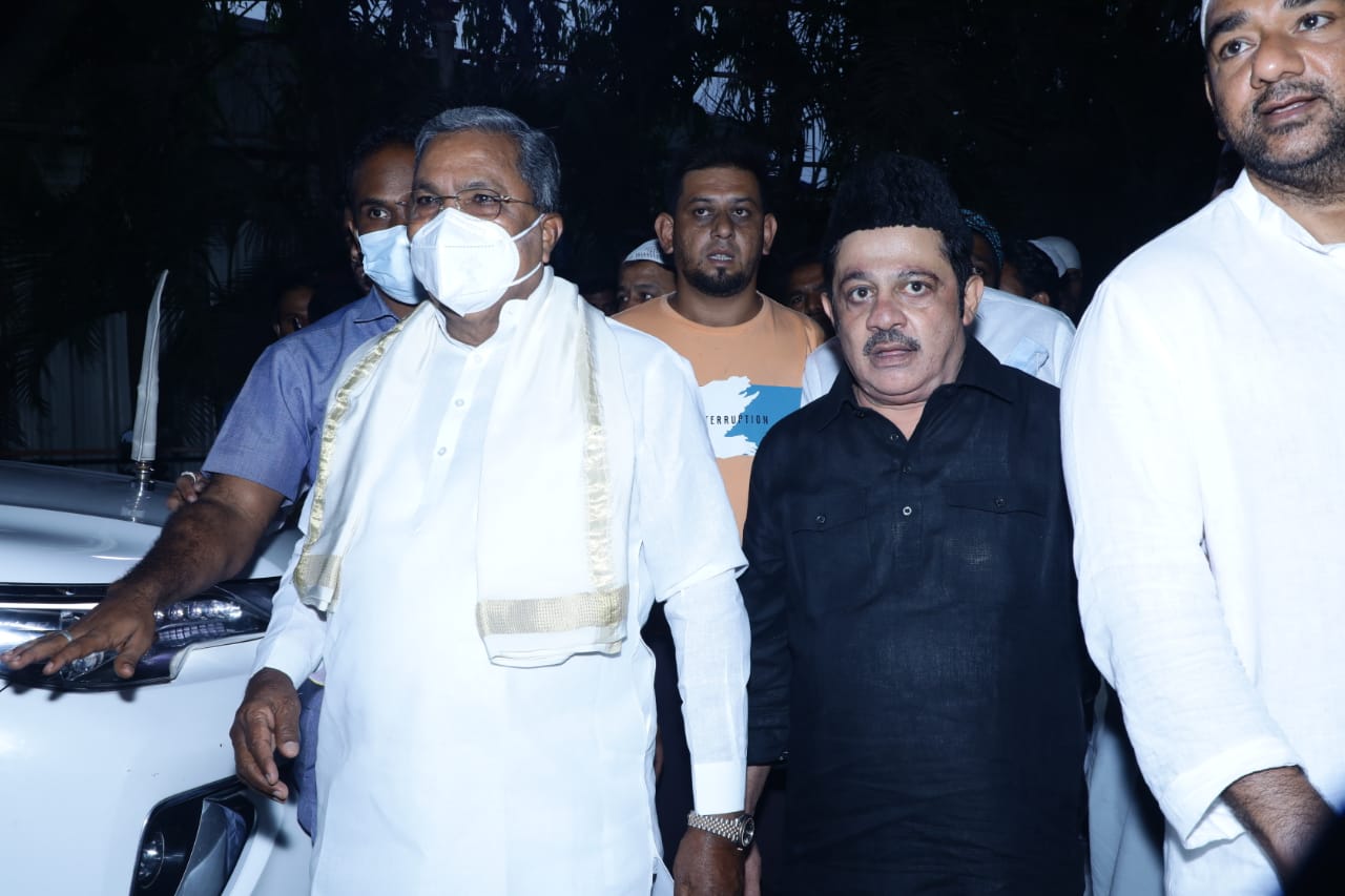 Iftiyar gathering at Bangalore Palace grounds