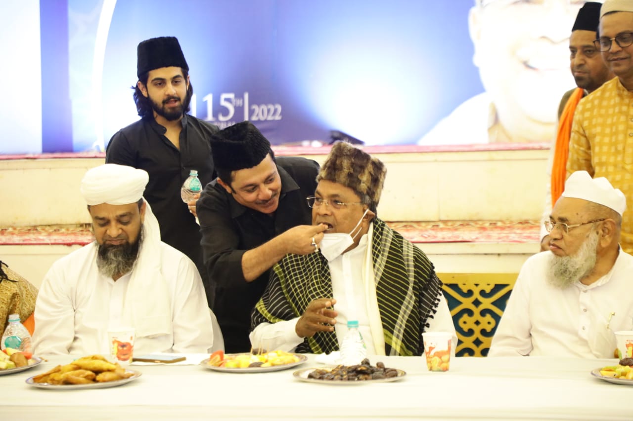 Iftiyar gathering at Bangalore Palace grounds