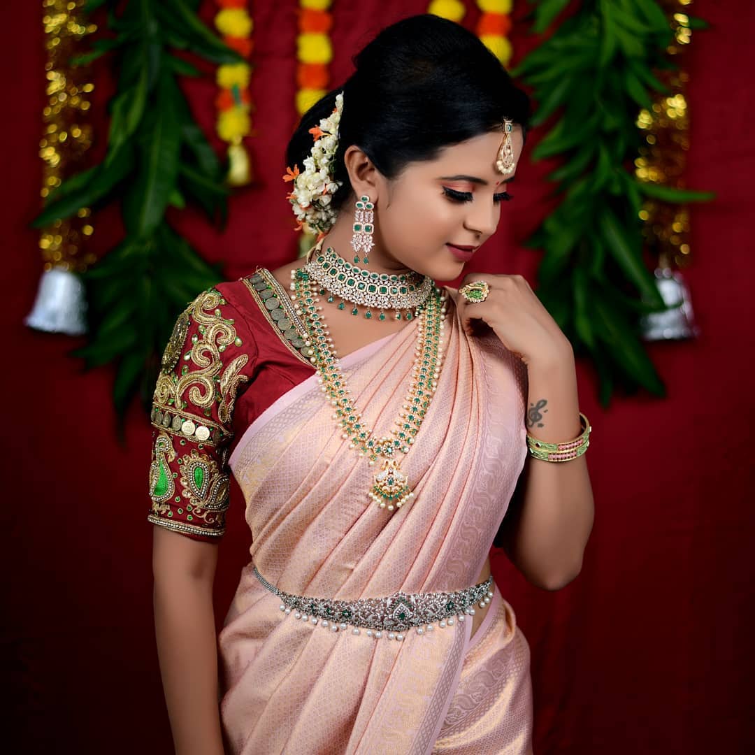 i-ready-to-traditional-look-also-modren-look-kavya-shree-gowda