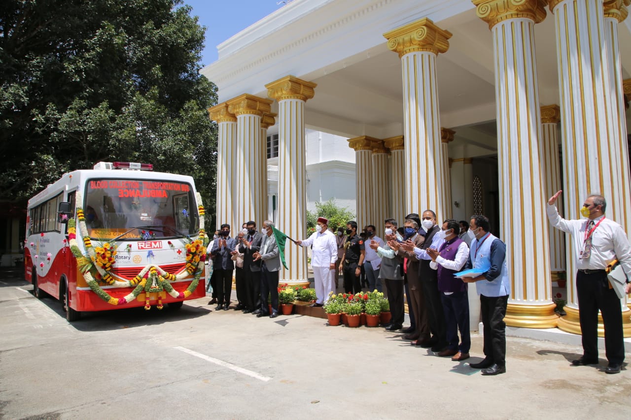 governor-thawar-chand-gehlot-inaugarates-blood-storage-vehicle