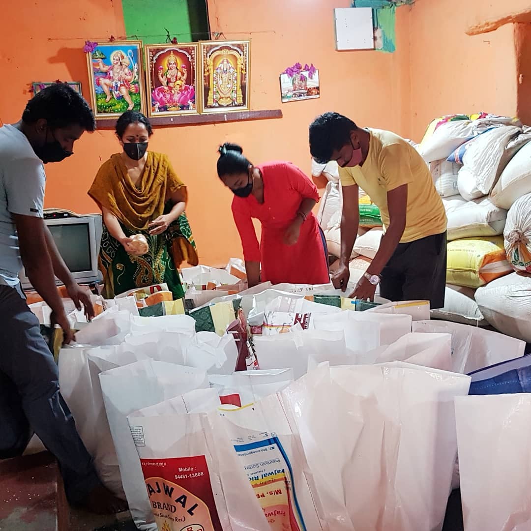 Actress Yamuna Srinidhi distributes groceries to poor families