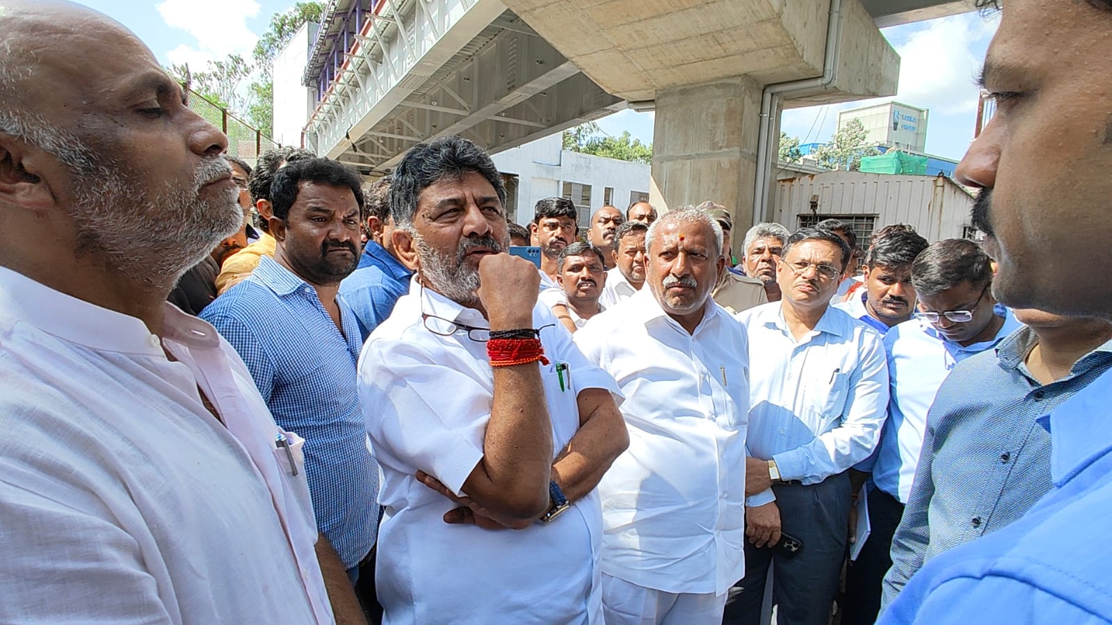 DCM DK Shivakumar Bengaluru City Rounds With Officers