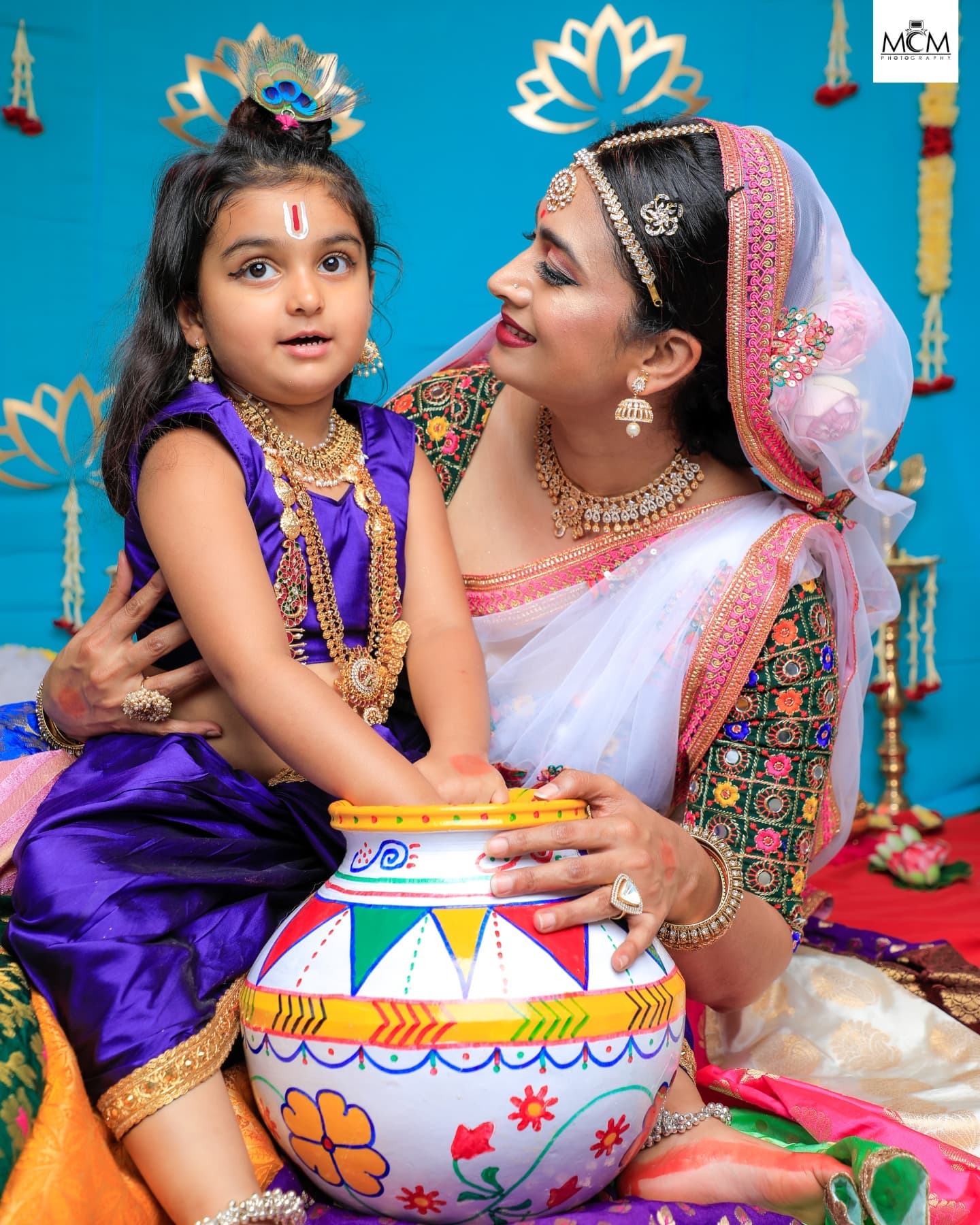 krishna janmashtami shwetha srivatsav daughter photoshoot