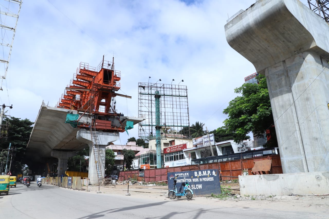 ಸೋನಿ ವರ್ಲ್ಡ್ ಜಂಕ್ಷನ್ ಮೇಲ್ಸೇತುವೆ ಕಾಮಗಾರಿ