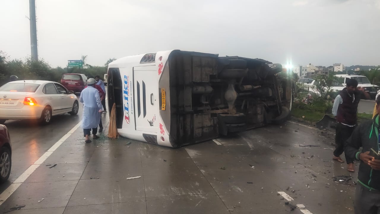 two killed as car rams into the bus in bengaluru