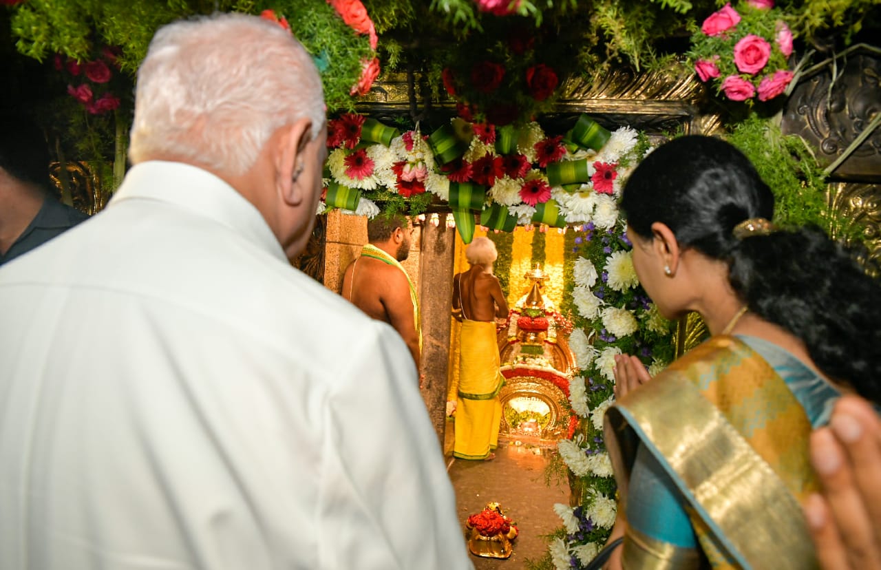 ಕಾಡುಮಲ್ಲೇಶ್ವರ ದೇವಾಲಯಕ್ಕೆ ಸಿಎಂ ಭೇಟಿ