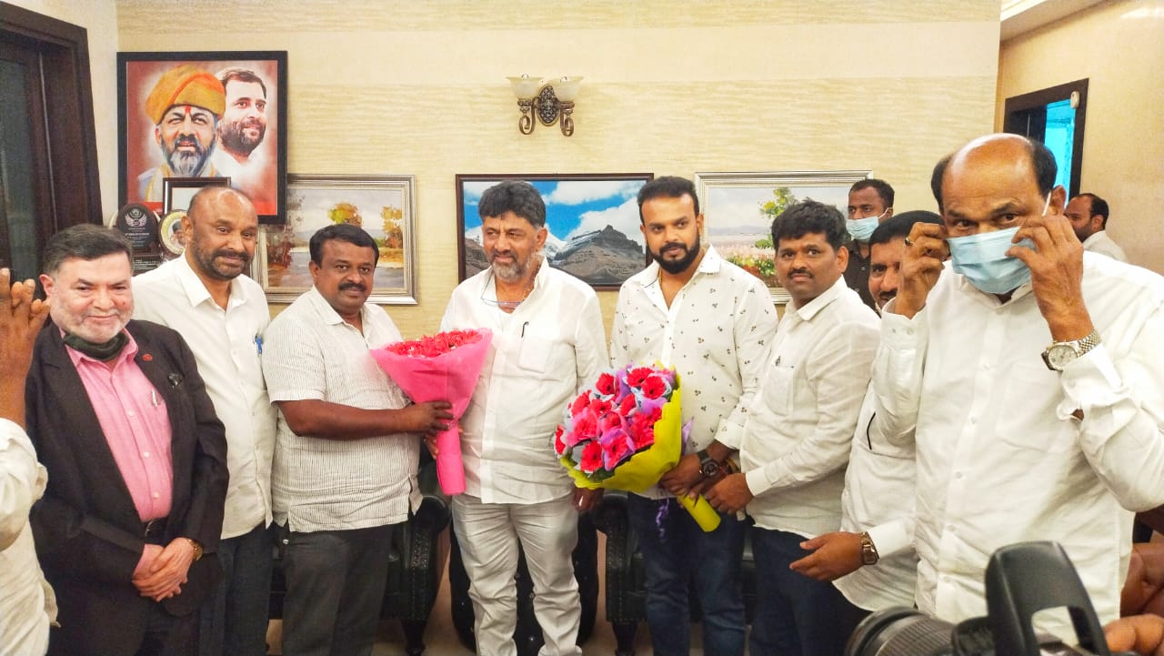 KPCC President DK Shivakumar meeting with congress leaders