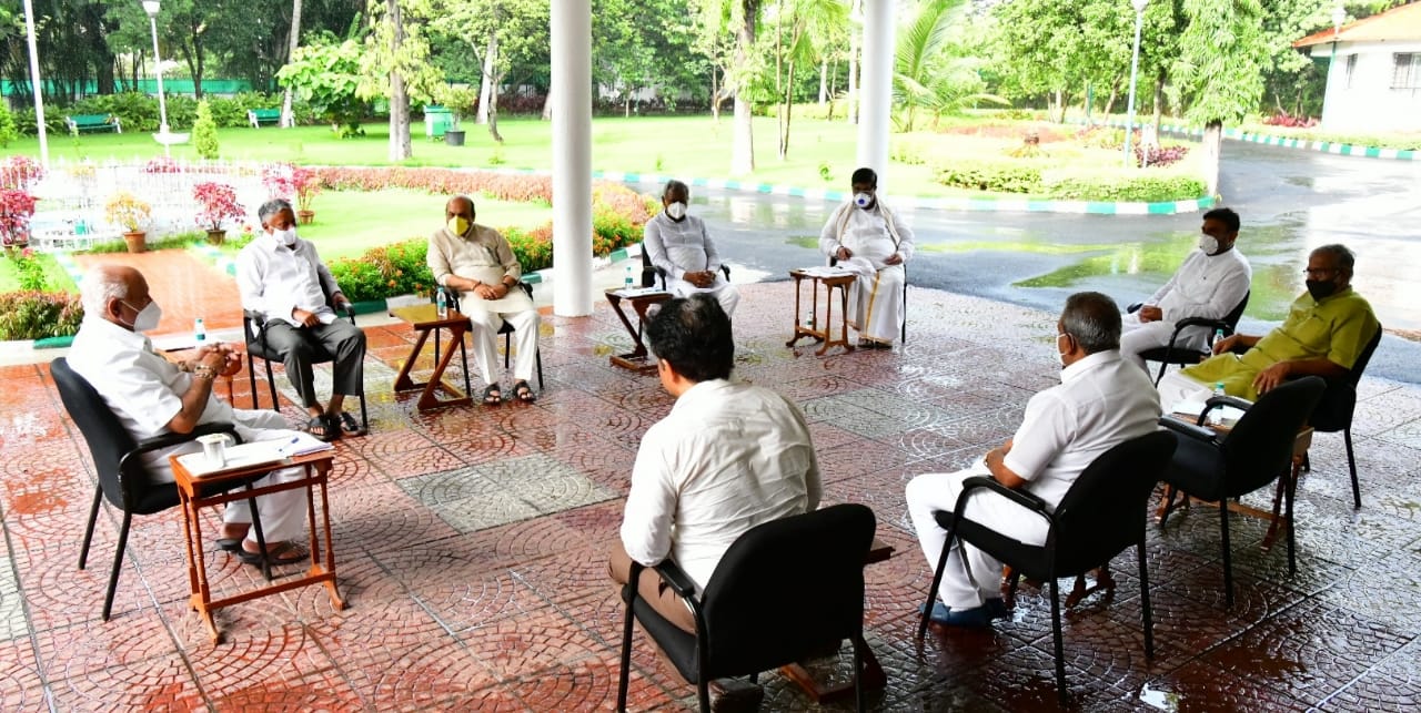 CM BSY Meeting with Bengalore ministers