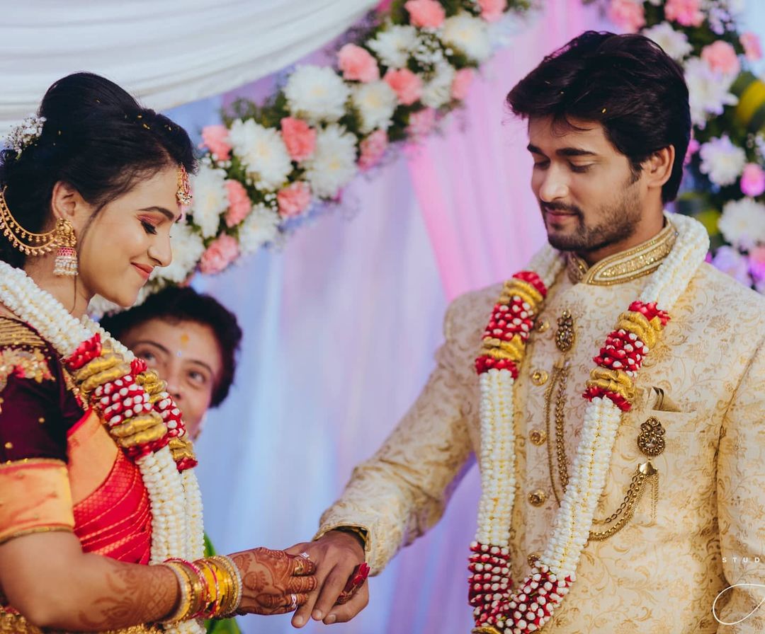 chandan-kumar-and-kavitha-gowda-got-engaged