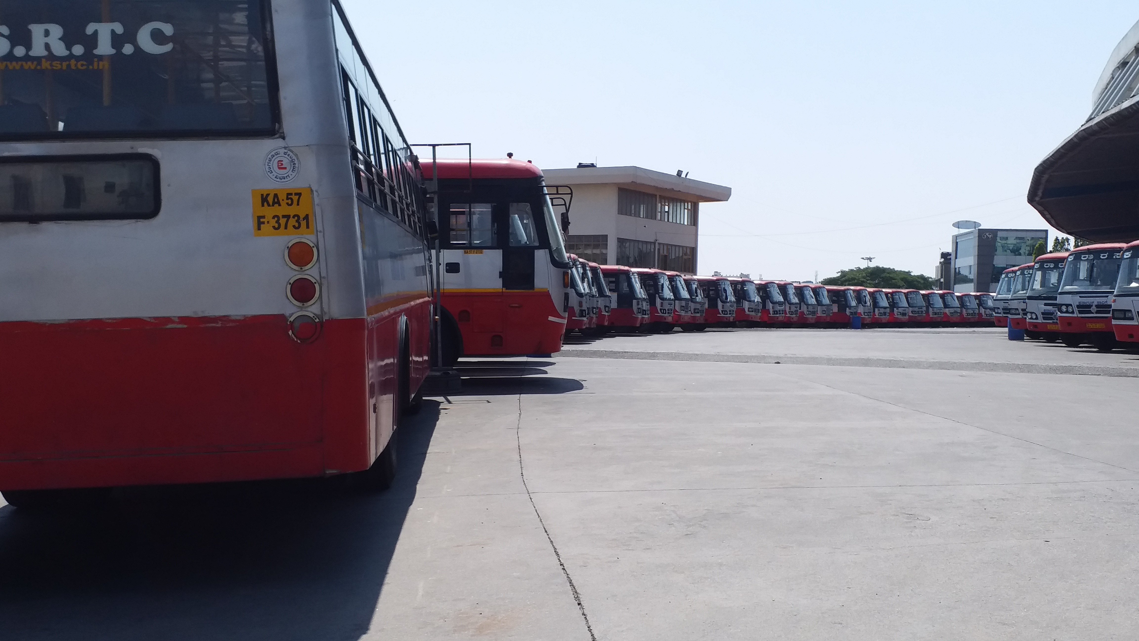 KSRTC buses