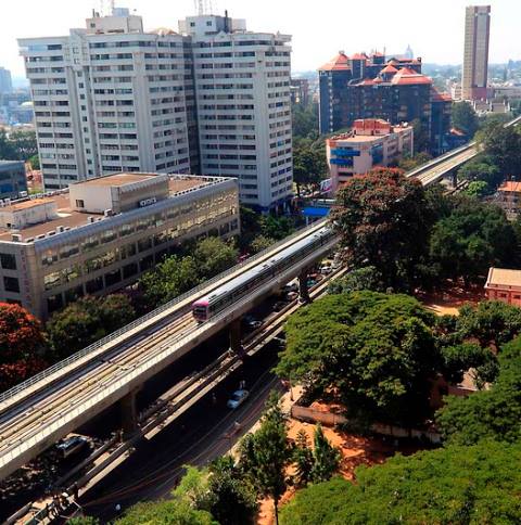 namma-metro-train-traffic-variation-in-purple-line