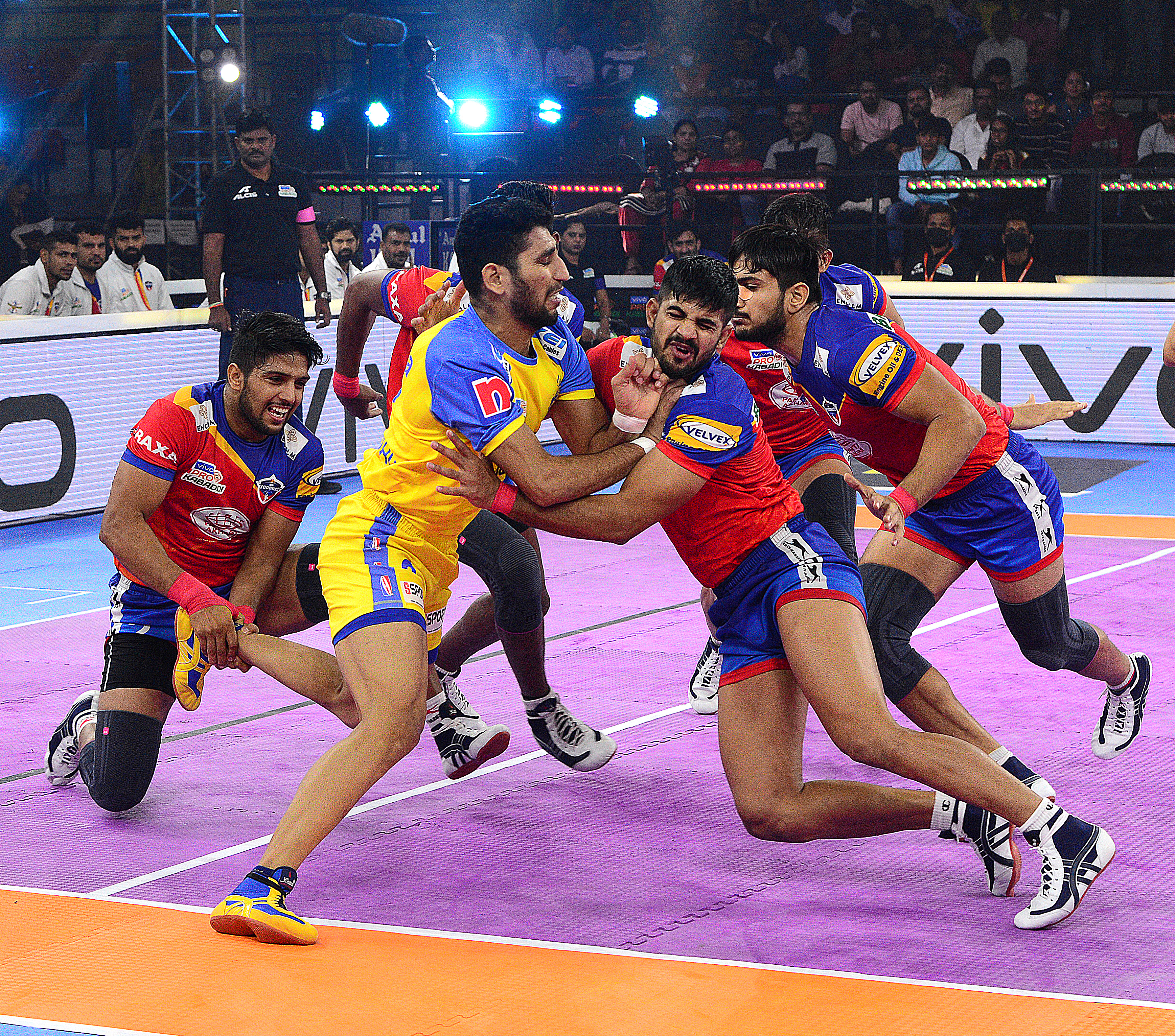 Pro Kabaddi League: UP Yodhas beat Tamil Thalaivas