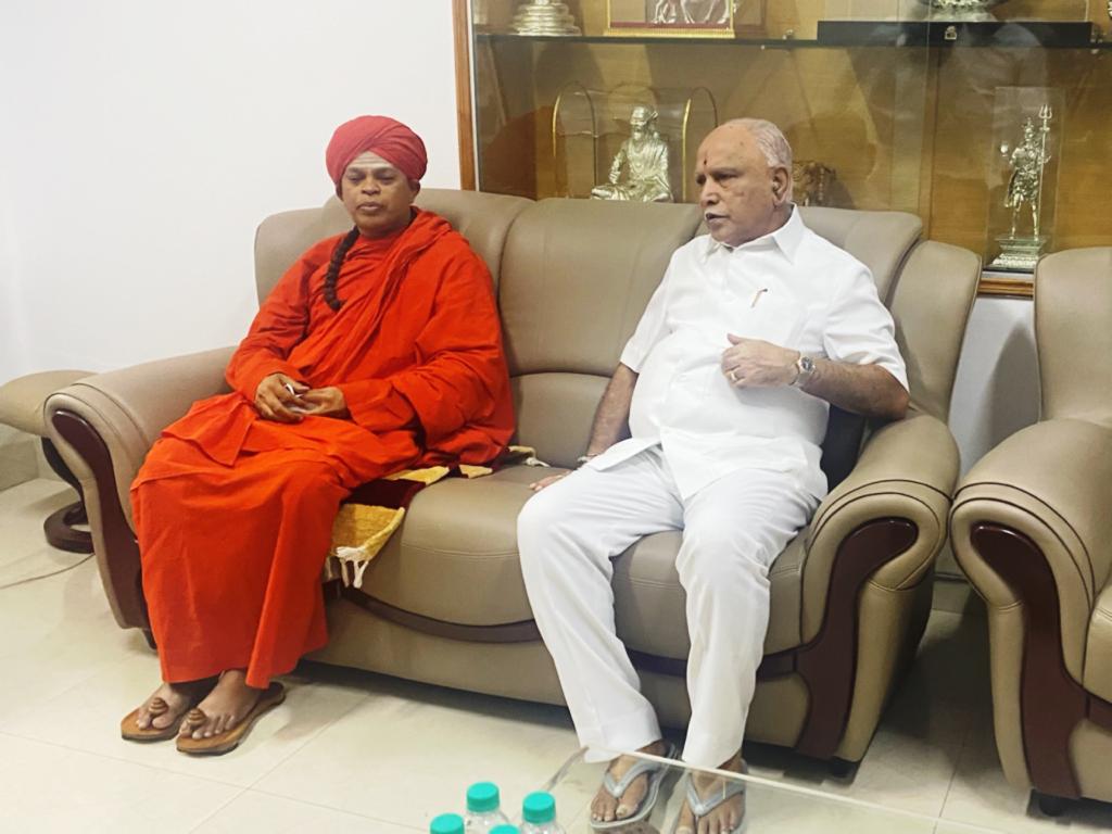 swamiji's and political leaders condolences BSY